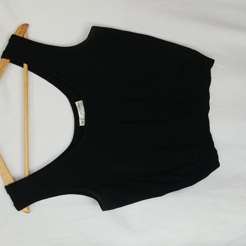 Large St John Sportswear by Marie Gray black knit crop top
